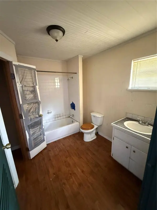 7703 N 17TH ST, Tampa, FL 33604