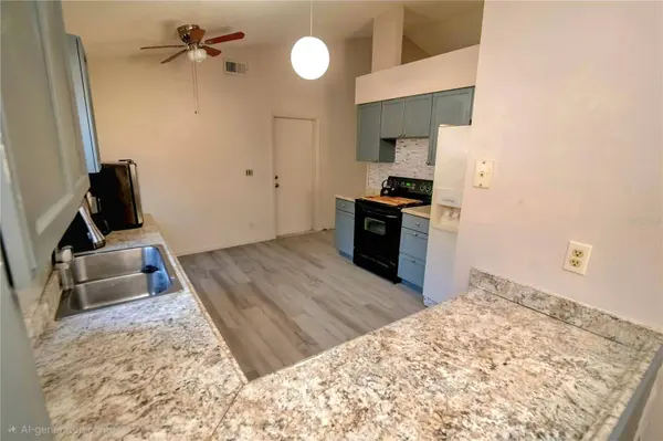 4865 KINGSTON CIR, Kissimmee, FL 34746