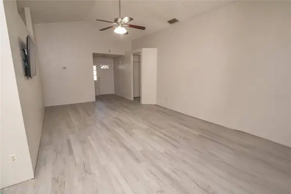 4865 KINGSTON CIR, Kissimmee, FL 34746
