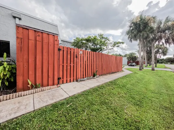 1165 Palm Ave #3B, North Fort Myers, FL 33903-4372