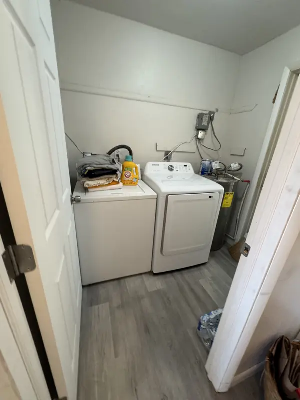 28 Holly Dr, North Fort Myers, FL 33903-4312