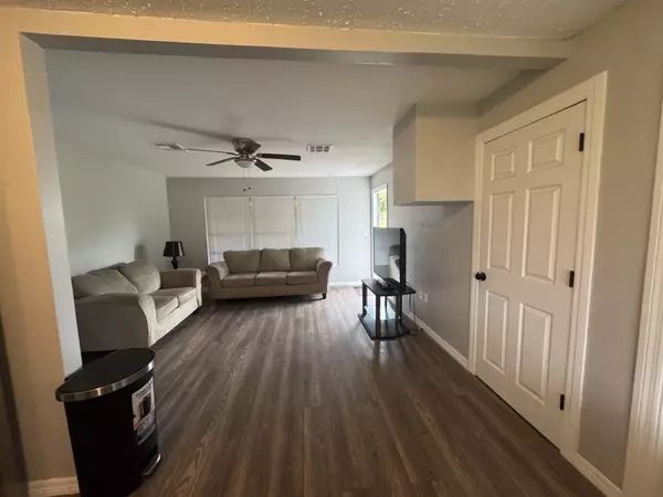 Punta Gorda, FL 33950-5602,312 Burland St
