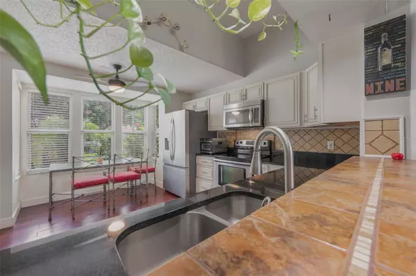 5747 DELANO LN, Orlando, FL 32821