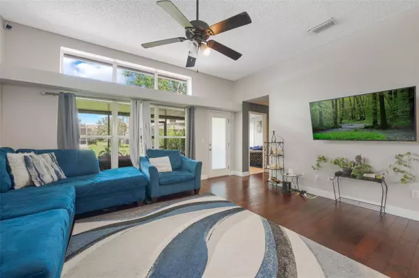 5747 DELANO LN, Orlando, FL 32821