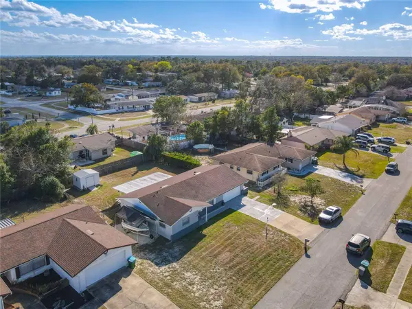 895 SUPERIOR ST, Deltona, FL 32725