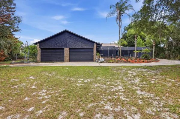 548 E LEHIGH DR, Deltona, FL 32738