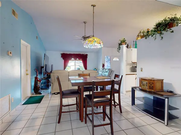 202 SPRINGVIEW DR, Sanford, FL 32773