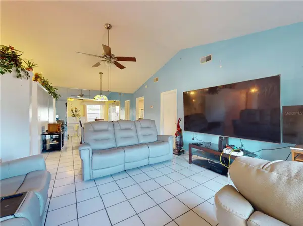 202 SPRINGVIEW DR, Sanford, FL 32773