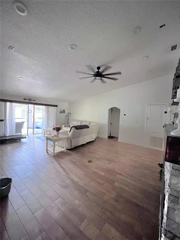 209 ALTA VISTA ST, Debary, FL 32713