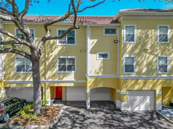 2329 SHADOW VIEW CIR #2329, Maitland, FL 32751