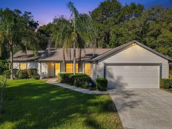 1056 SHADY HOLLOW DR