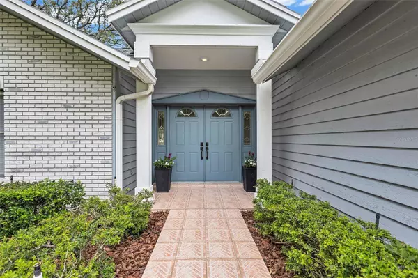 134 BARRINGTON DR, Brandon, FL 33511