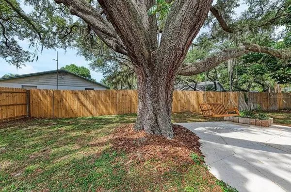 12037 104TH AVE, Seminole, FL 33778