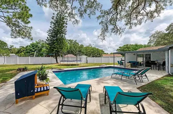 12037 104TH AVE, Seminole, FL 33778