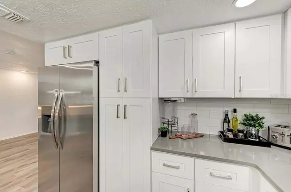 12037 104TH AVE, Seminole, FL 33778