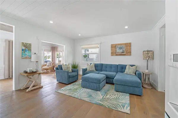 108 5TH AVE, St Pete Beach, FL 33706