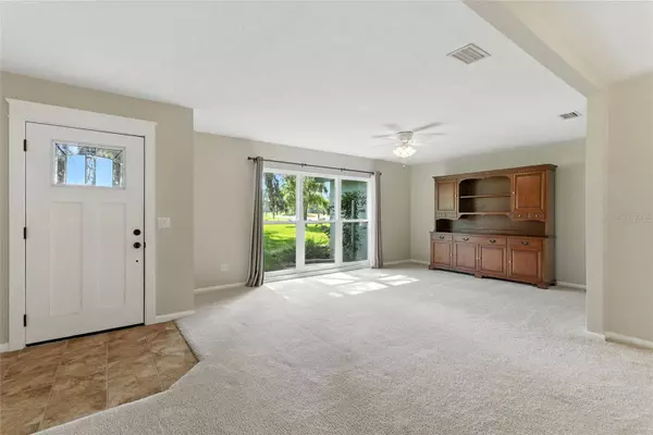 2205 HENLEY RD, Lutz, FL 33558