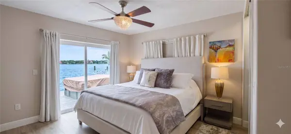 526 20TH AVE, Indian Rocks Beach, FL 33785