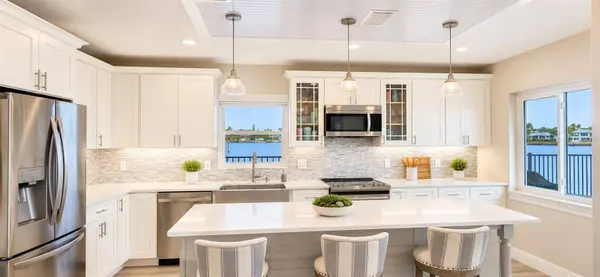 526 20TH AVE, Indian Rocks Beach, FL 33785
