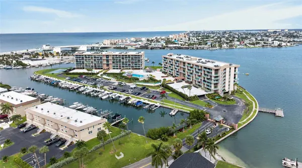 1 KEY CAPRI #704W, Treasure Island, FL 33706
