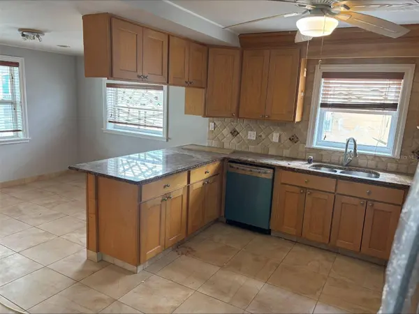 1153 HONOR DR, Holiday, FL 34690