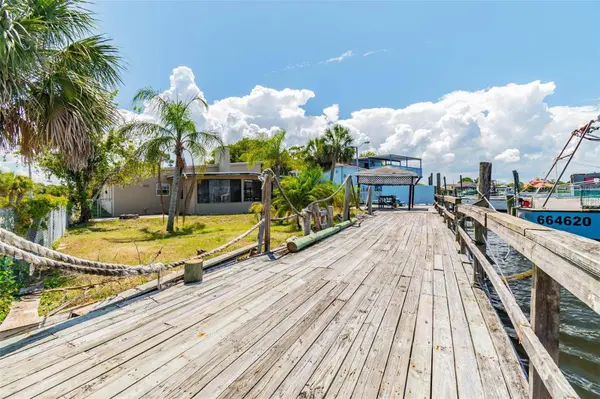 5325 TREADWAY DR, Port Richey, FL 34668