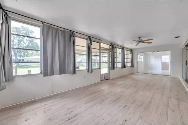 2049 HILLWOOD DR, Clearwater, FL 33763