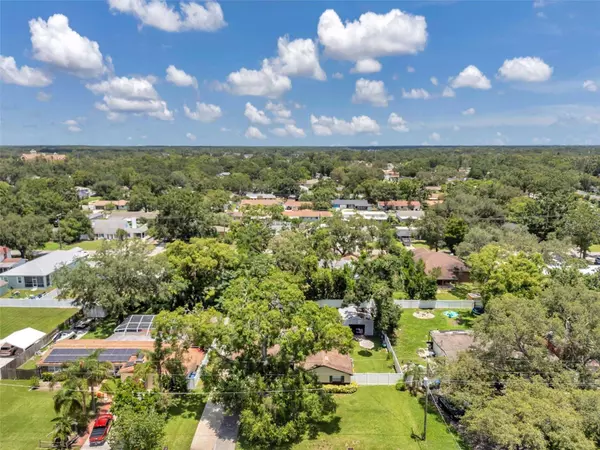 2521 KRUEGER LN, Tampa, FL 33618