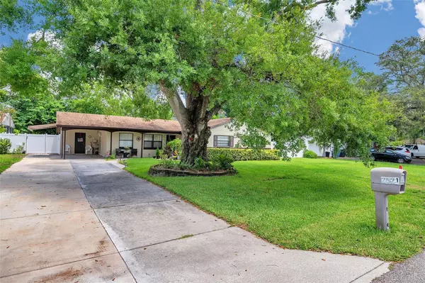 2521 KRUEGER LN, Tampa, FL 33618