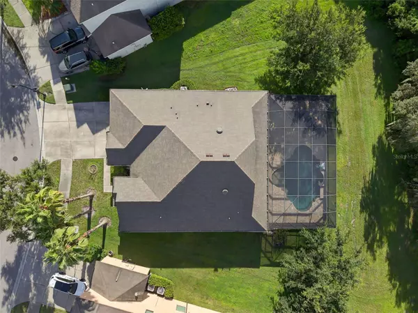 7945 HAMPTON LAKE DR, Tampa, FL 33647