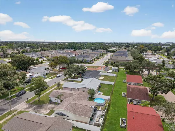 8276 91ST ST, Seminole, FL 33777