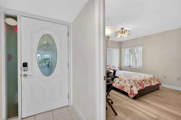 74 GULF BLVD #1B, Indian Rocks Beach, FL 33785