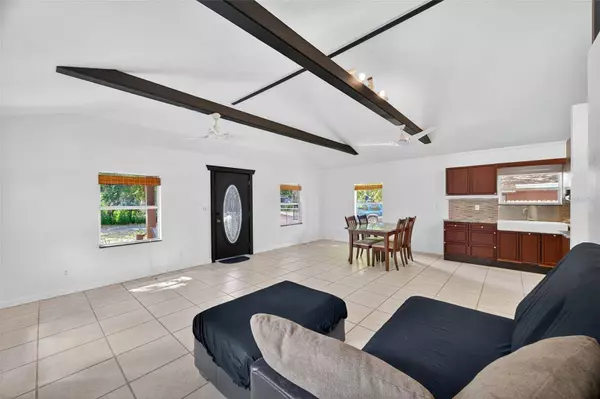 2030 E NEW ORLEANS AVE, Tampa, FL 33610