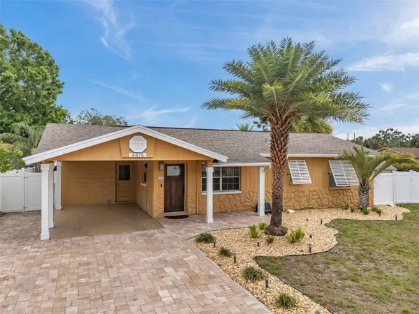 4815 PLANTATION DR, Tampa, FL 33615