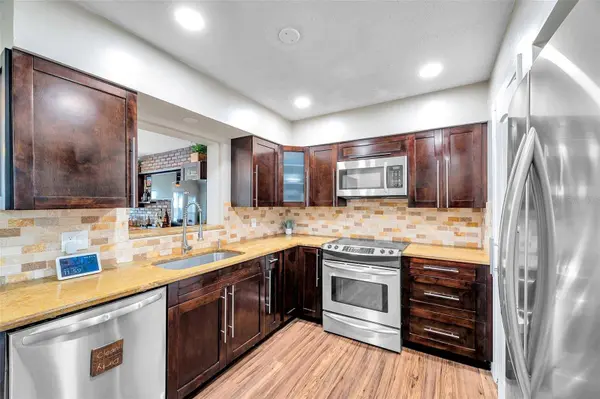 4815 PLANTATION DR, Tampa, FL 33615
