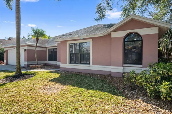 3040 WINDRIDGE OAKS DR, Palm Harbor, FL 34684