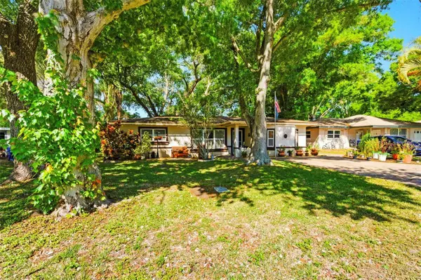 194 21ST TER SE, Largo, FL 33771