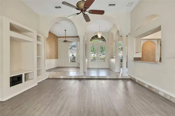 300 HAMPSHIRE AVE, Spring Hill, FL 34606