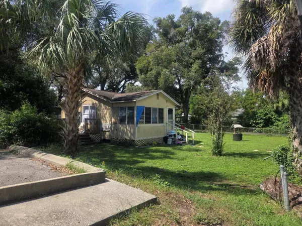 10507 MAIN ST, Thonotosassa, FL 33592