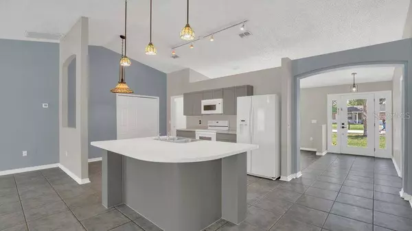 1194 BALFOUR DR, Deltona, FL 32725