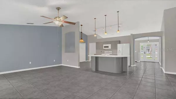 1194 BALFOUR DR, Deltona, FL 32725