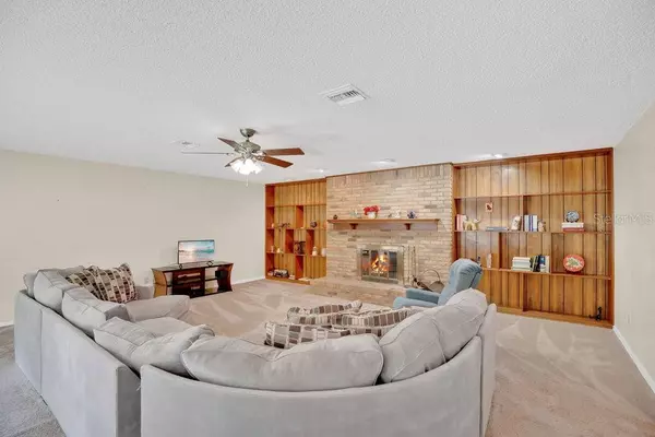 1026 TORCHWOOD DR, Deland, FL 32724