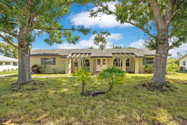 1143 E FOWLER DR, Deltona, FL 32725