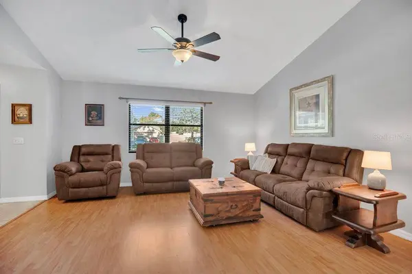 90 SUNDOWN RD, Debary, FL 32713