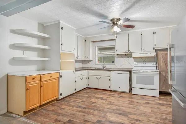 525 S DEXTER AVE, Deland, FL 32720