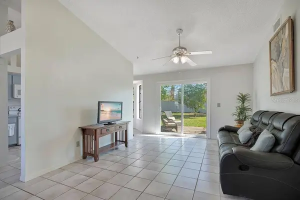 2727 GRAMERCY DR, Deltona, FL 32738