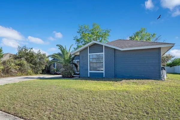 2727 GRAMERCY DR, Deltona, FL 32738