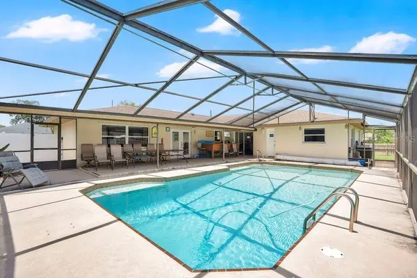 828 S ATMORE CIR, Deltona, FL 32725