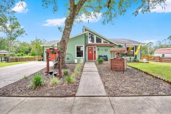 390 N HIGH ST, Lake Helen, FL 32744