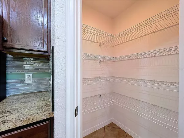 4285 MEADOWOOD DR, Mulberry, FL 33860